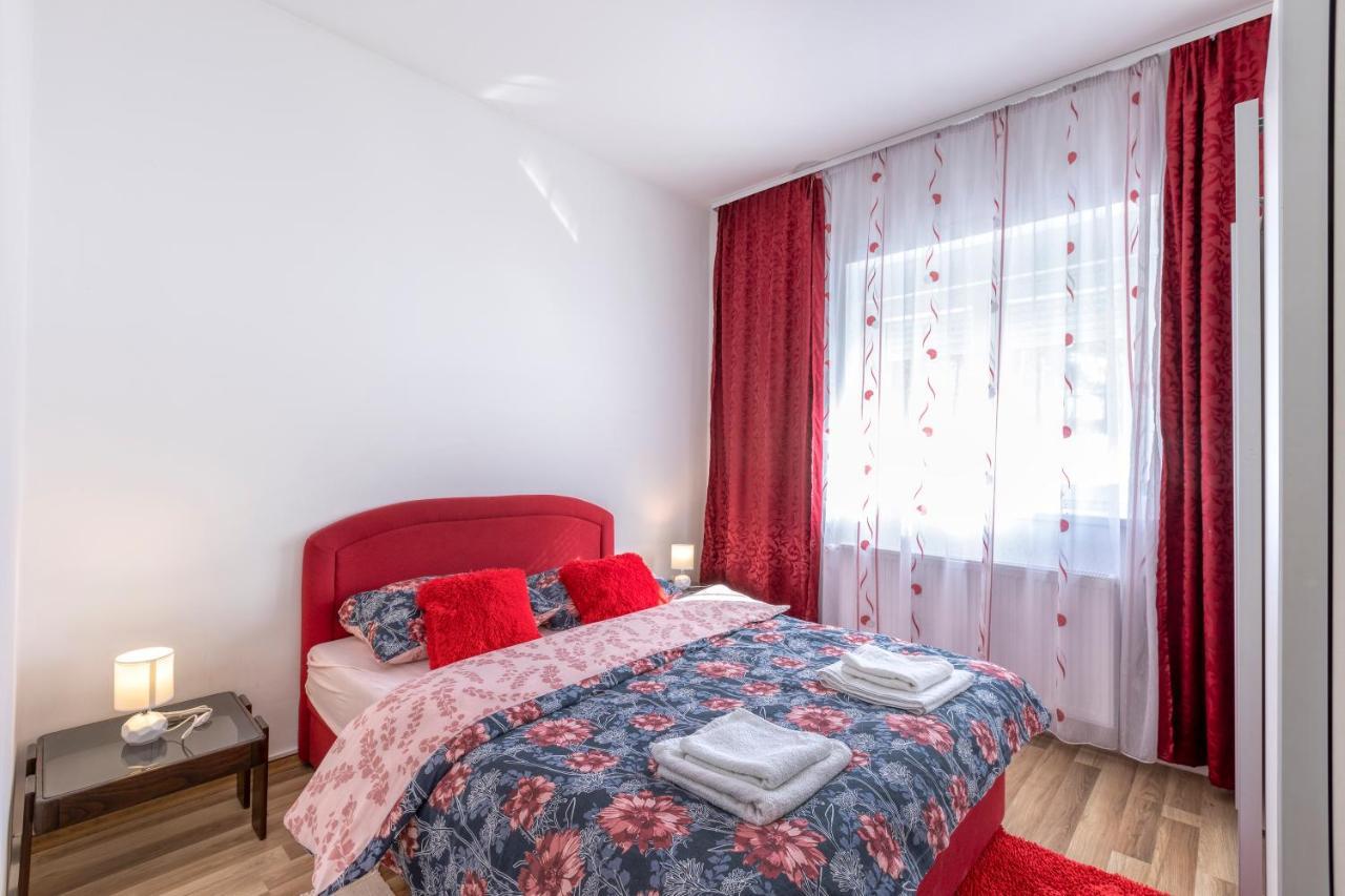 Apartman Vedro Polje Ґоспич Екстер'єр фото