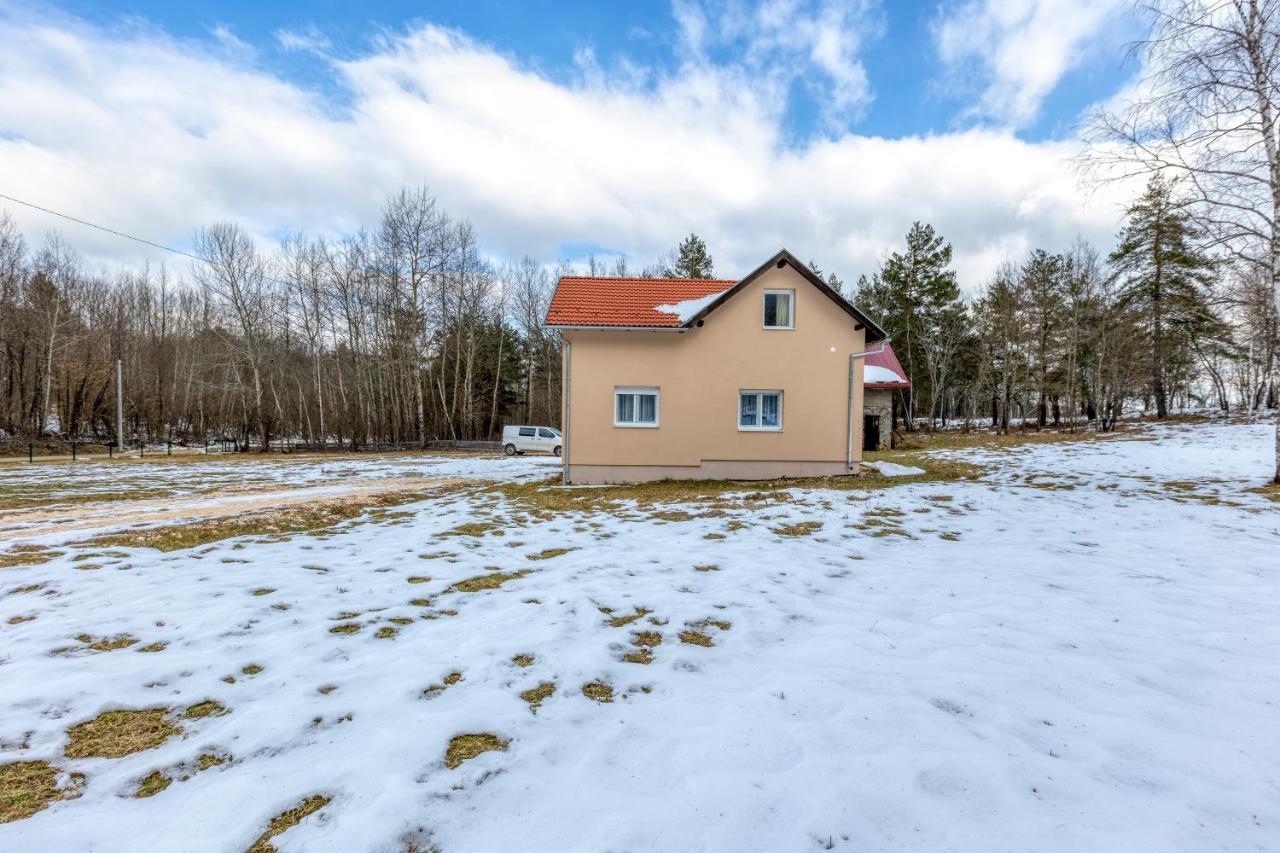 Apartman Vedro Polje Ґоспич Екстер'єр фото